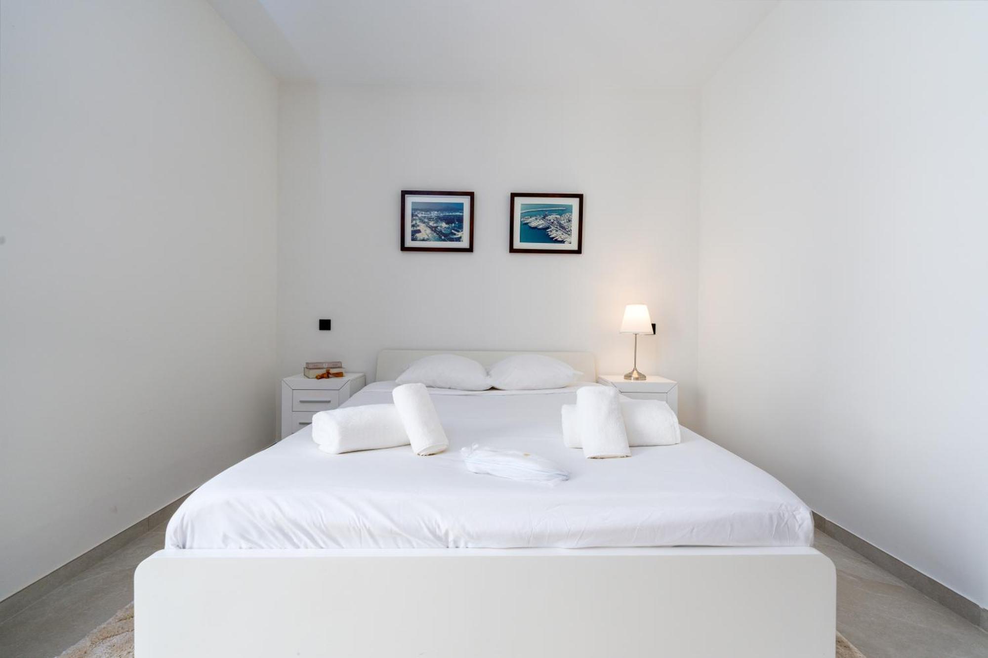 243-Fully Renovated-Puerto Banus Marbella Front Line Penthouse Leilighet Eksteriør bilde