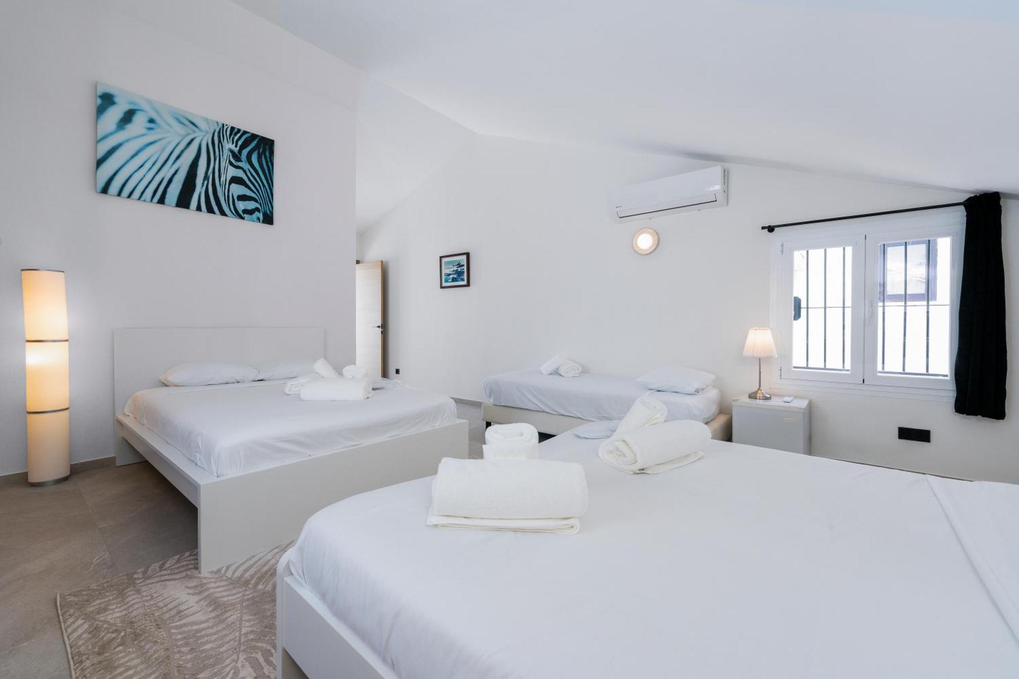 243-Fully Renovated-Puerto Banus Marbella Front Line Penthouse Leilighet Eksteriør bilde